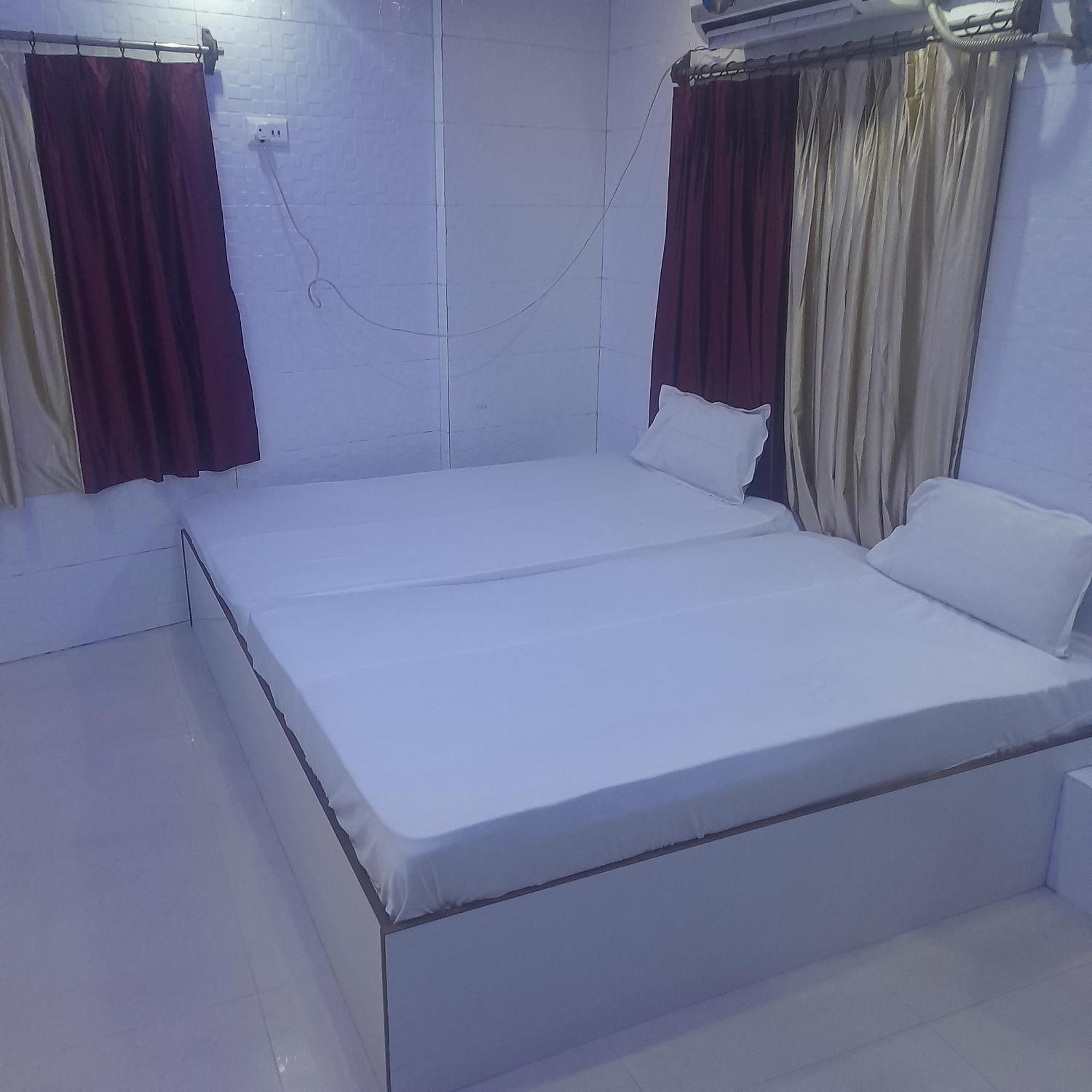 Lodge Babul Kalkata Pokoj fotografie
